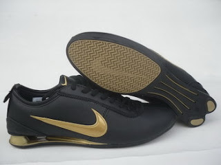 Dos top muelles nike